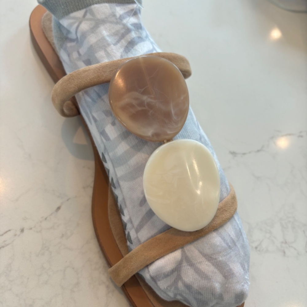 Sandals - Picture 2 of 2